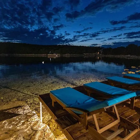 Otus * Kraj (Zadar)